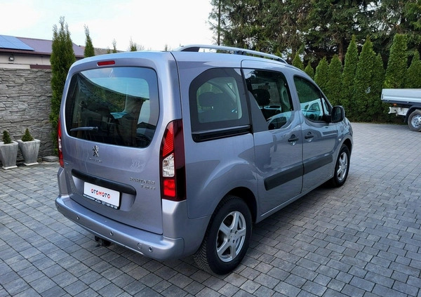Peugeot Partner cena 41500 przebieg: 165000, rok produkcji 2016 z Lwówek Śląski małe 121